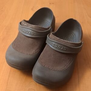 CROCS Classic Brown Mules Comfortable Lightweight Design